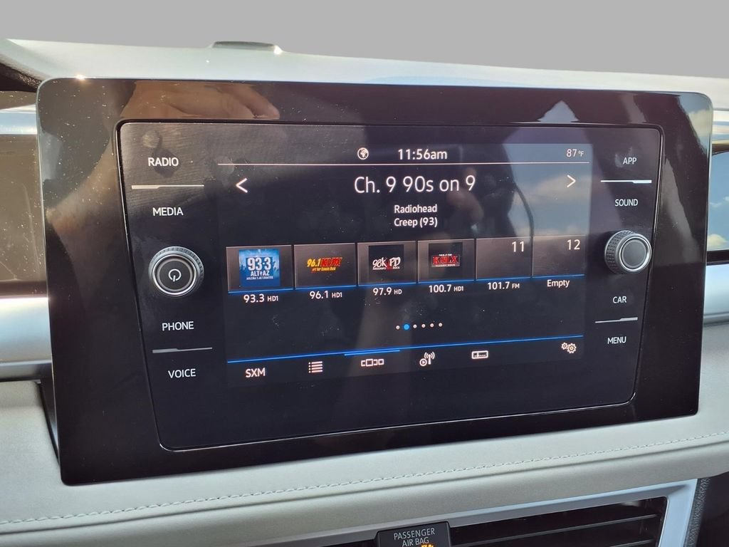 Used 2026 Volkswagen Taos SE FWD image 5