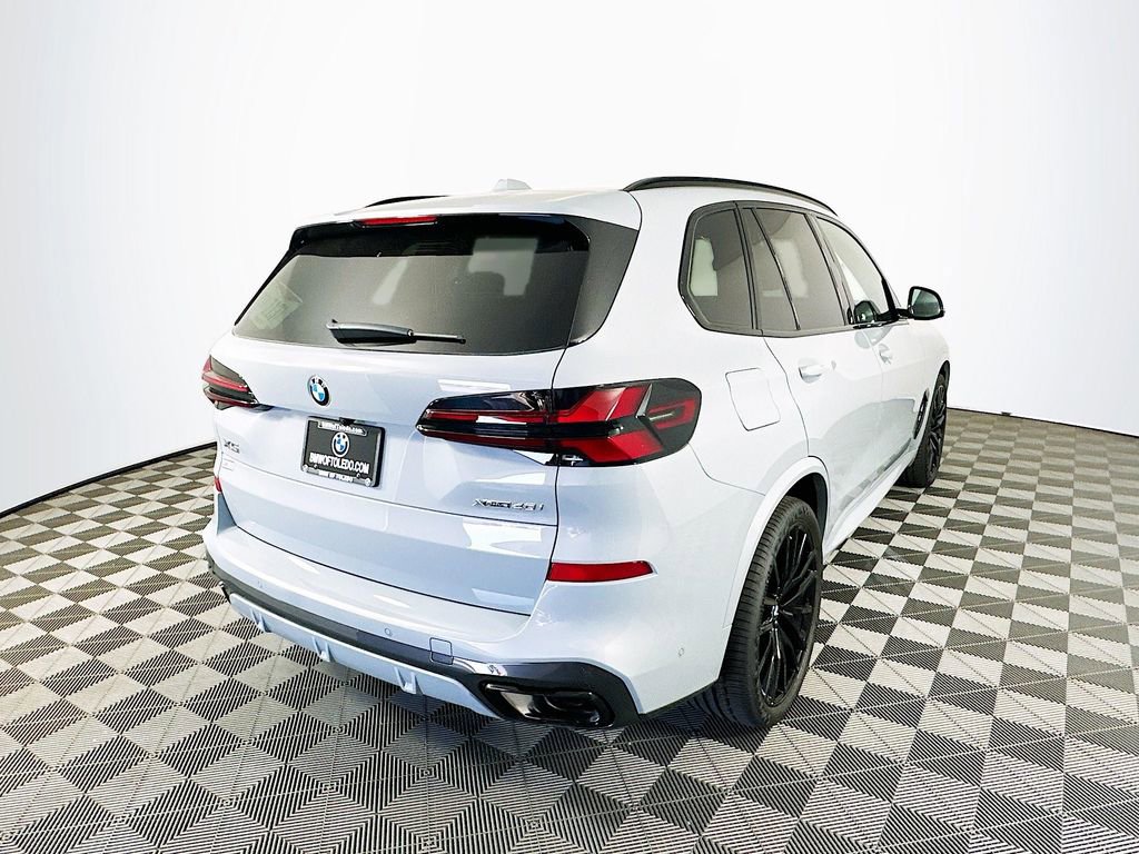 New 2026 BMW X5 xDrive40i w/ M Sport Package image 9