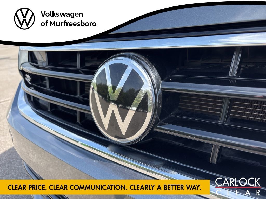 Certified 2023 Volkswagen Tiguan SE R-Line FWD image 10