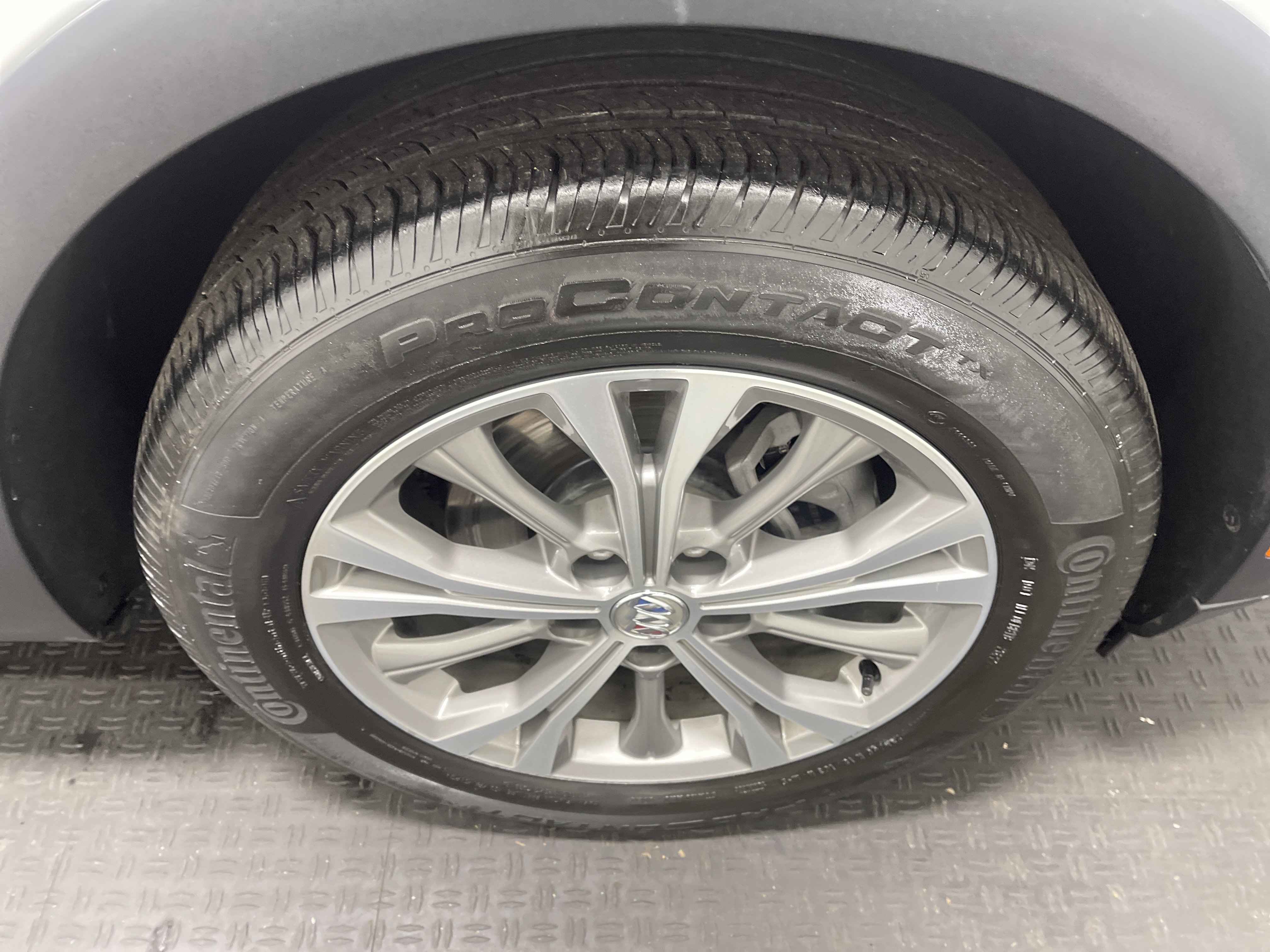 Used 2023 Buick Envision Preferred image 28