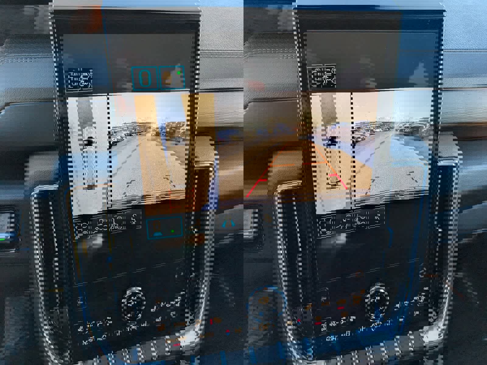 Certified 2025 GMC Yukon XL Denali w/ Sun & Power Step Package image 29