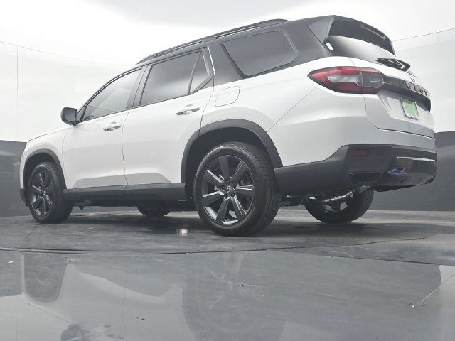 New 2026 Honda Pilot Sport image 30