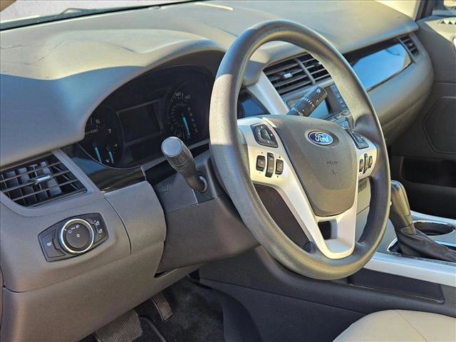 Used 2013 Ford Edge SE image 11