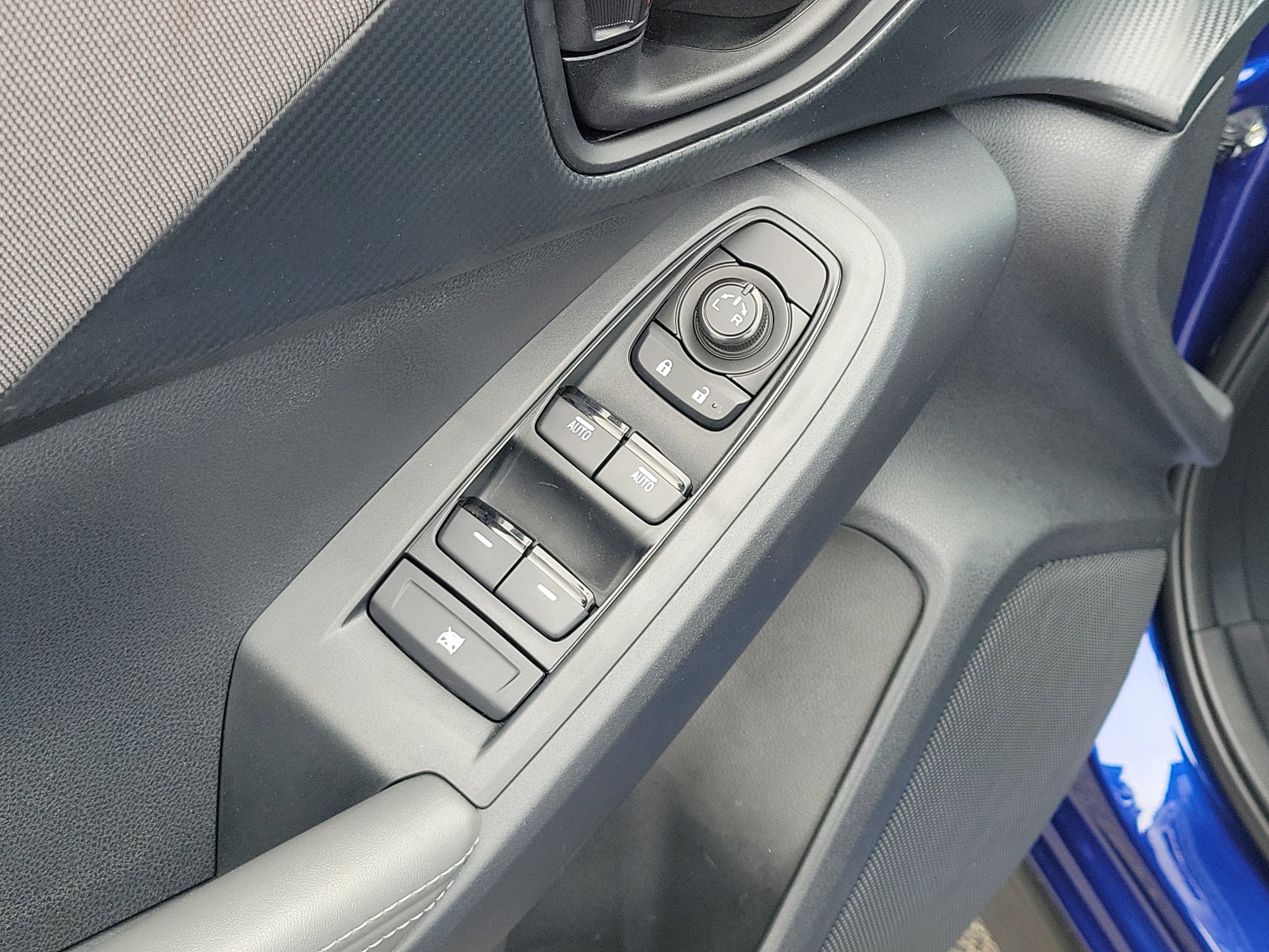 Certified 2025 Subaru Crosstrek 2.0i Premium AWD/4WD image 21