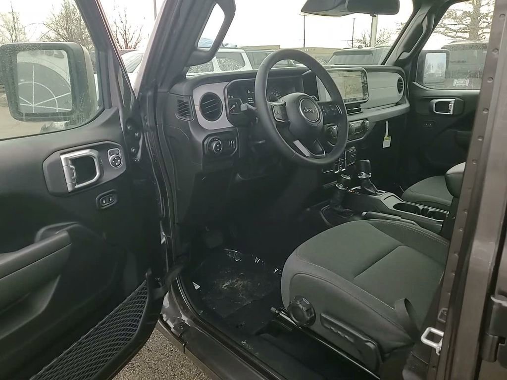 New 2026 Jeep Gladiator Sport AWD/4WD image 23
