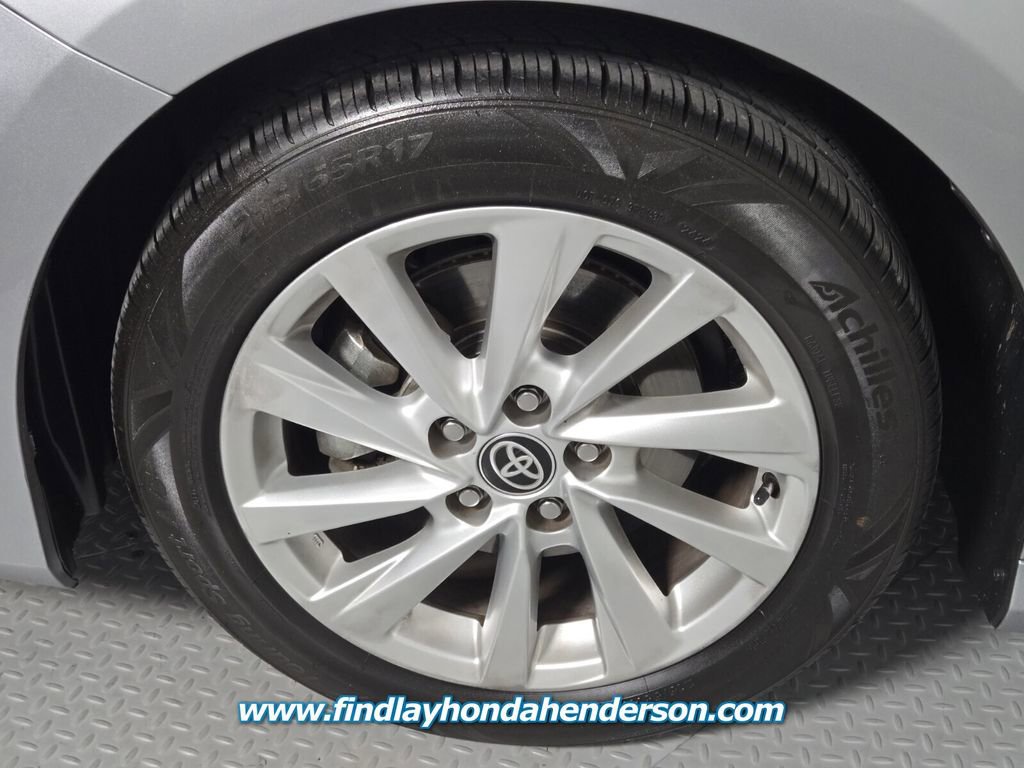 Used 2024 Toyota Camry LE FWD image 9