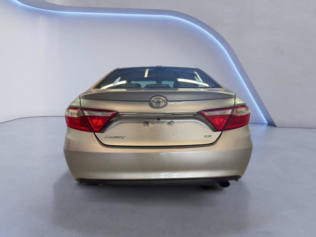 Used 2016 Toyota Camry SE FWD image 7