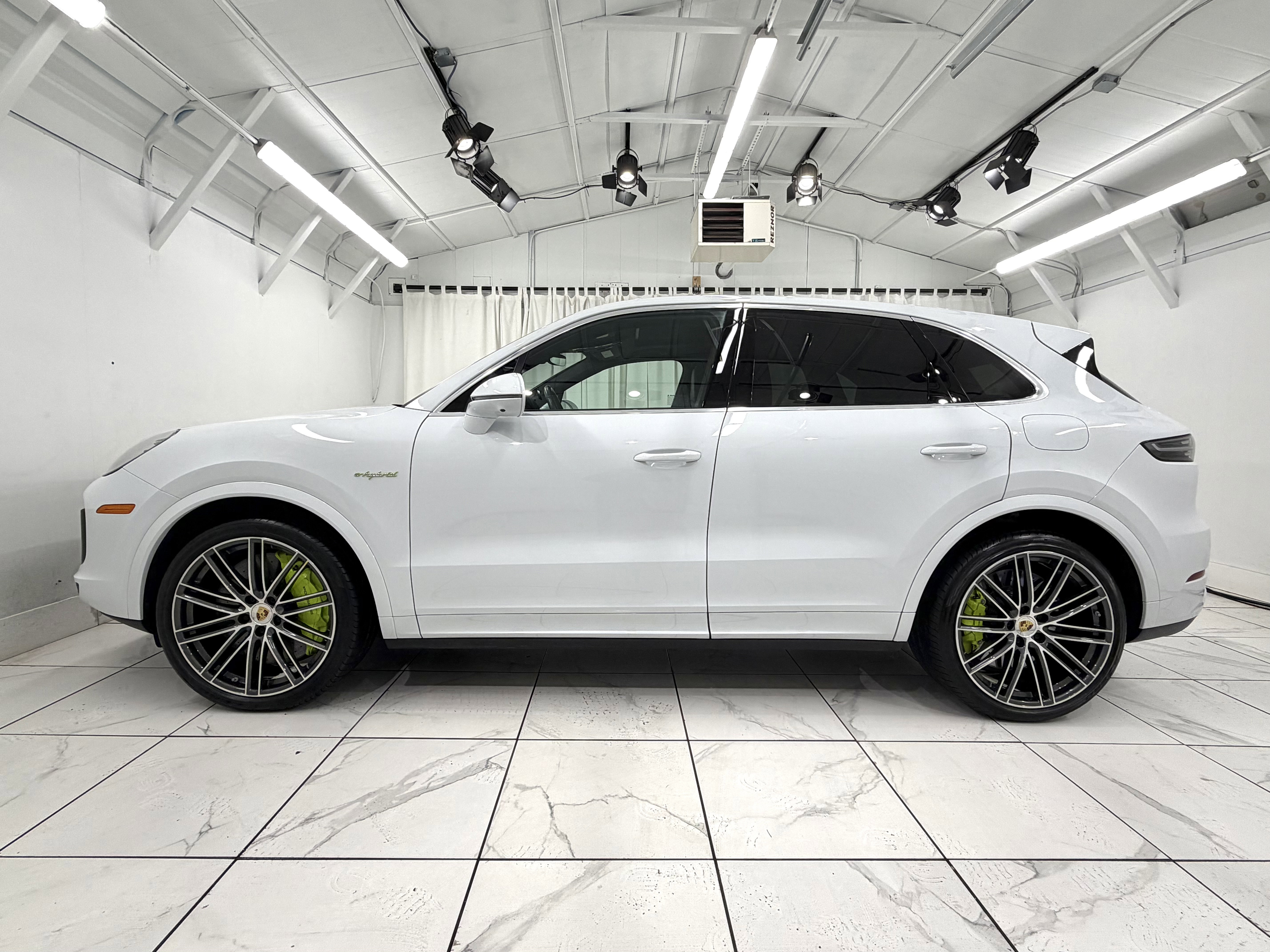 Certified 2023 Porsche Cayenne Turbo S image 15