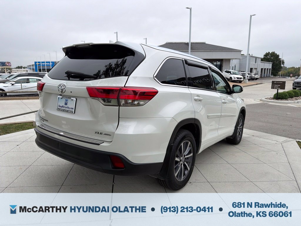 Used 2017 Toyota Highlander XLE w/ Protection Package #3 AWD/4WD image 15