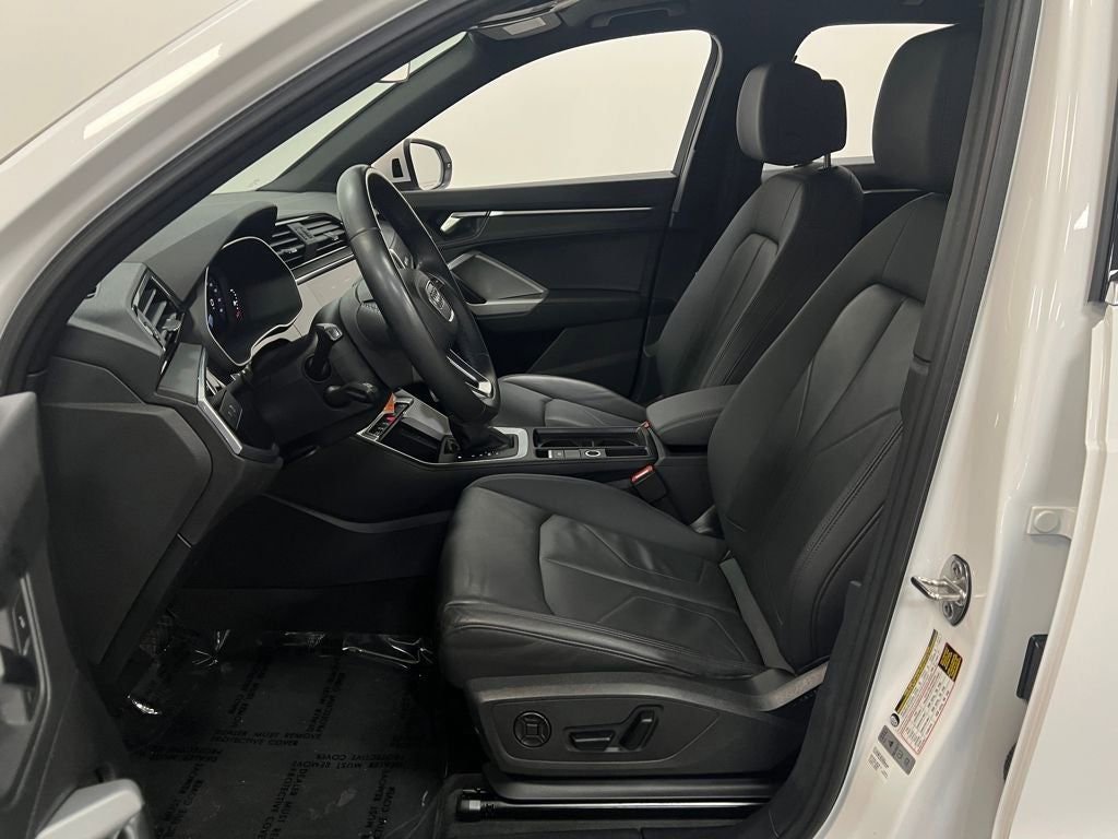 Used 2023 Audi Q3 2.0T Premium AWD/4WD image 11