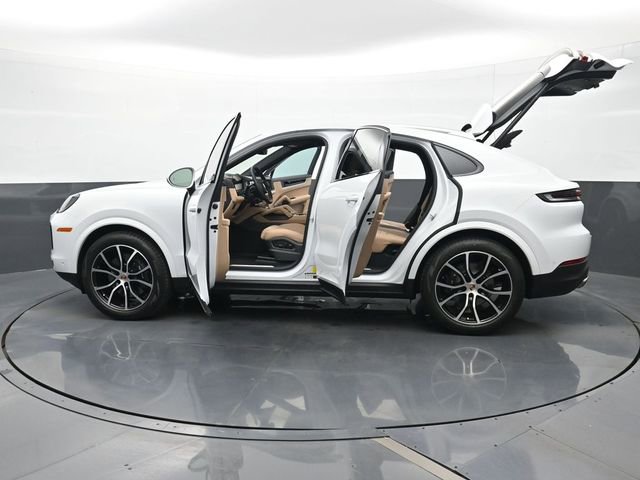 Certified 2026 Porsche Cayenne Coupe AWD/4WD image 29