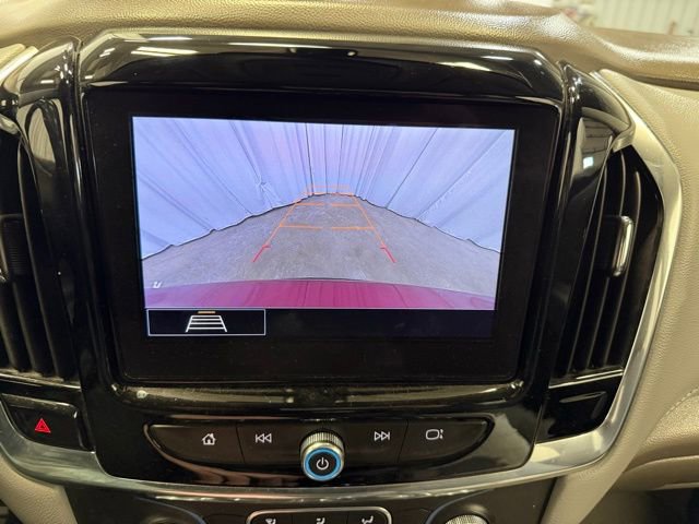 Used 2020 Chevrolet Traverse LT image 19