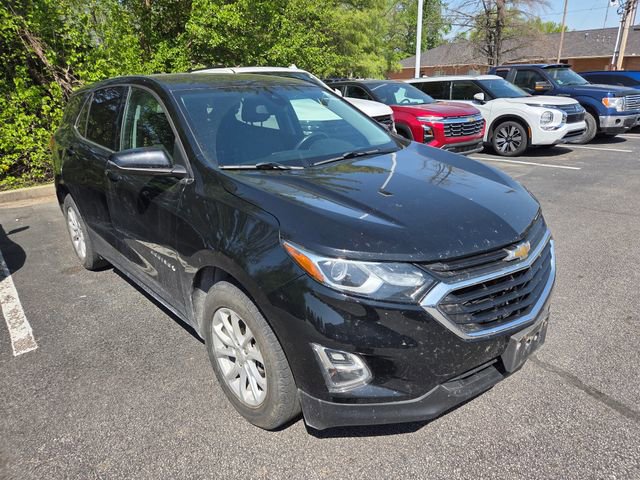 Used 2019 Chevrolet Equinox LT w/ Driver Convenience Package FWD image 3