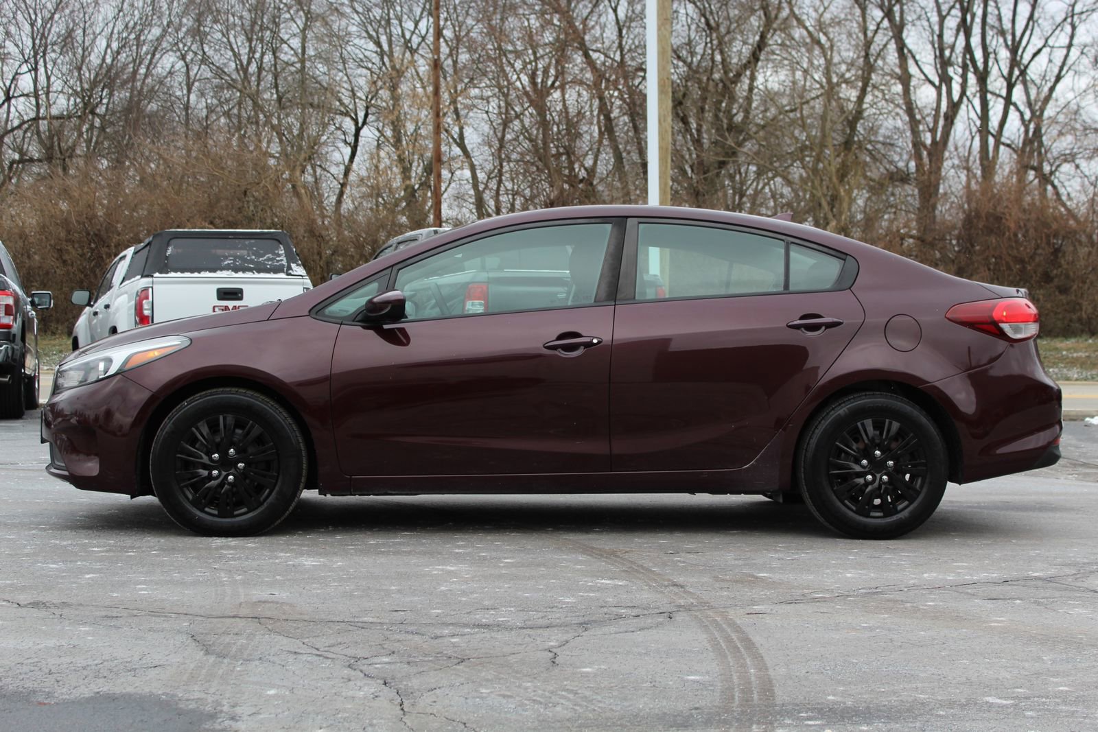 Used 2017 Kia Forte LX image 4