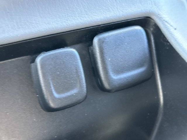 Used 2016 Chevrolet Suburban LT RWD image 41