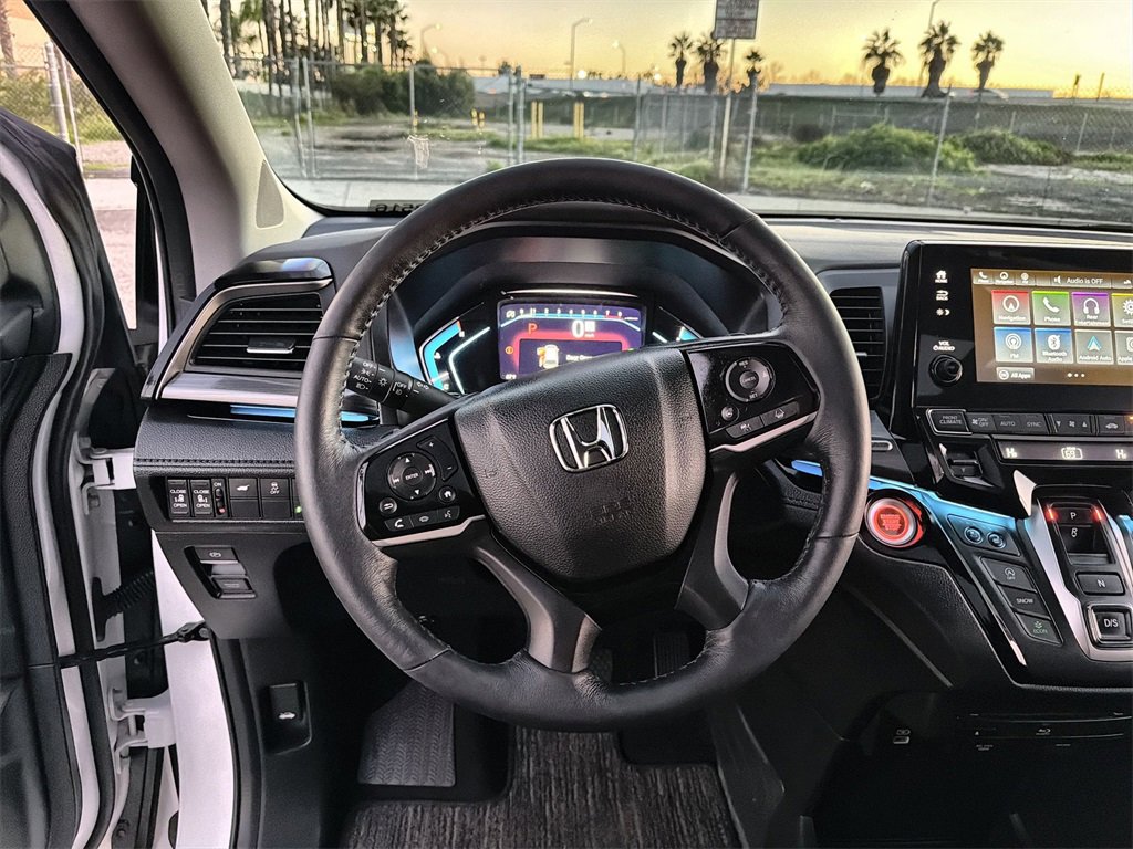 Used 2023 Honda Odyssey Elite image 11