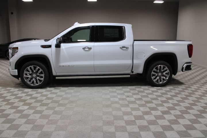 New 2026 GMC Sierra 1500 Denali w/ Denali Reserve Package AWD/4WD image 9