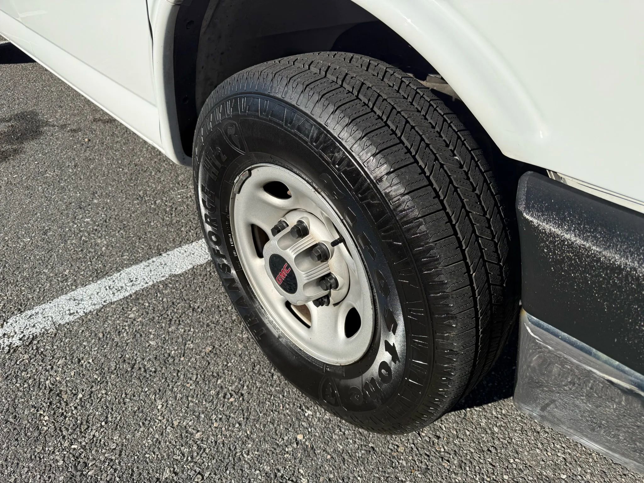 Used 2022 GMC Savana 2500 w/ Communications Package image 21