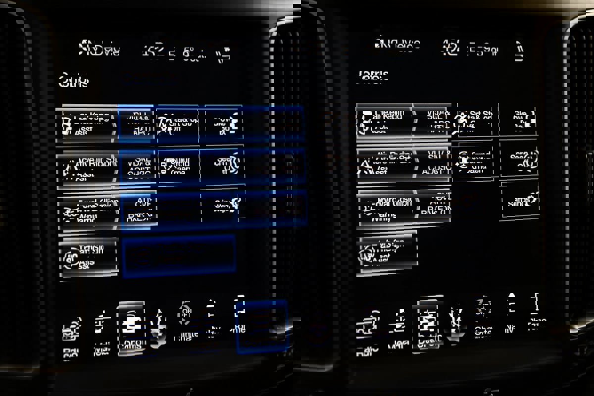 Used 2018 Maserati Levante S GranSport image 37