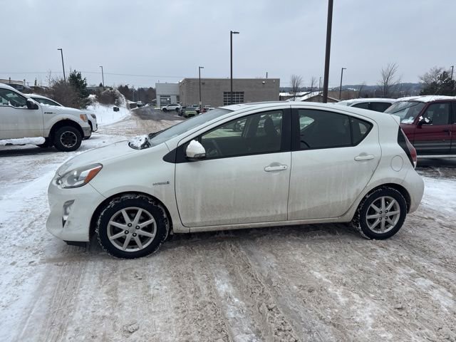 Used 2015 Toyota Prius C Four image 2