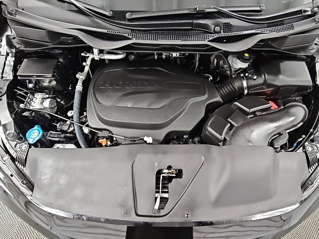 Used 2025 Honda Odyssey Elite image 43