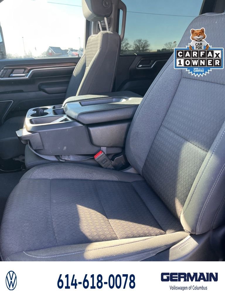 Used 2024 Chevrolet Silverado 2500 LT image 32