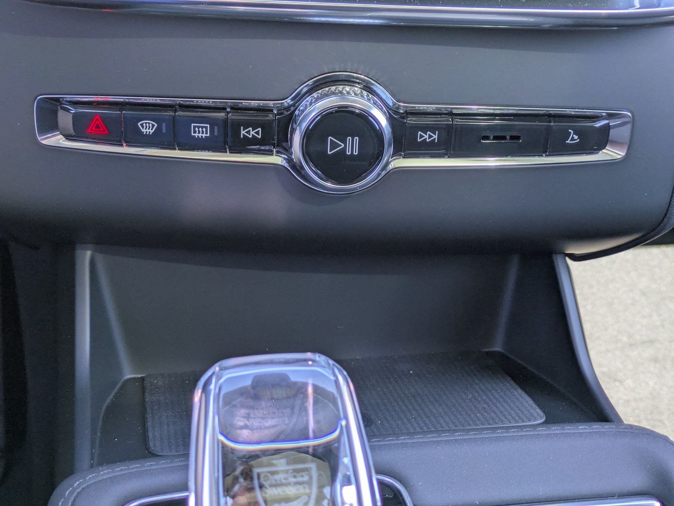 New 2026 Volvo XC90 B6 Core AWD/4WD image 17