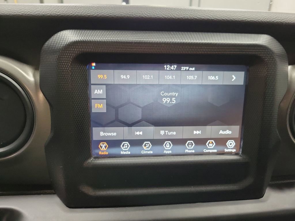 Used 2022 Jeep Wrangler Sport S image 25