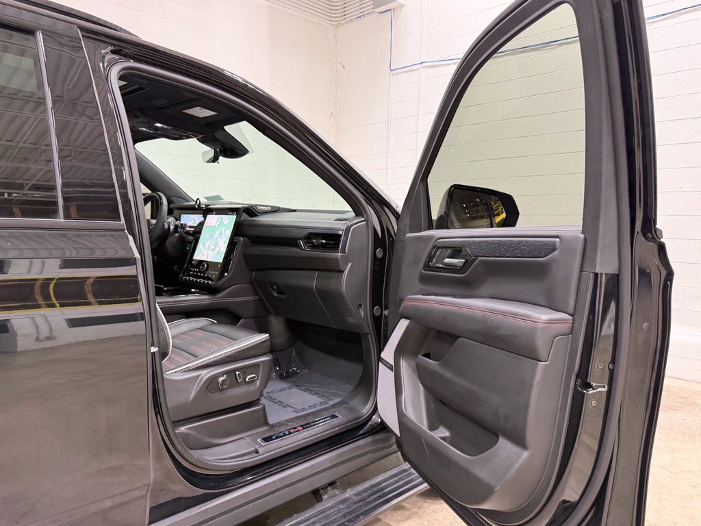 Used 2025 GMC Yukon AT4 Ultimate AWD/4WD image 51