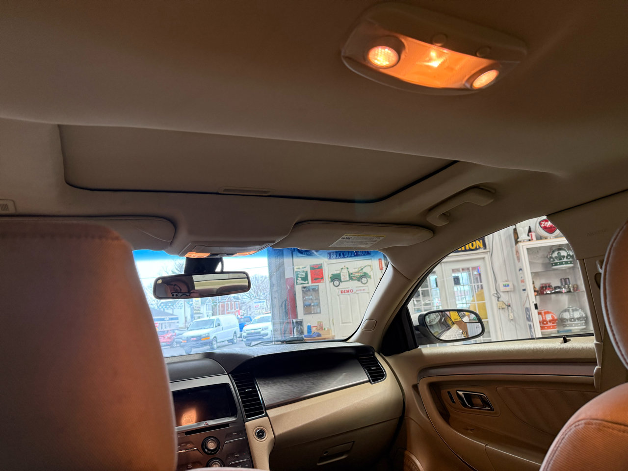 Used 2018 Ford Taurus SEL w/ Equipment Group 201A image 19