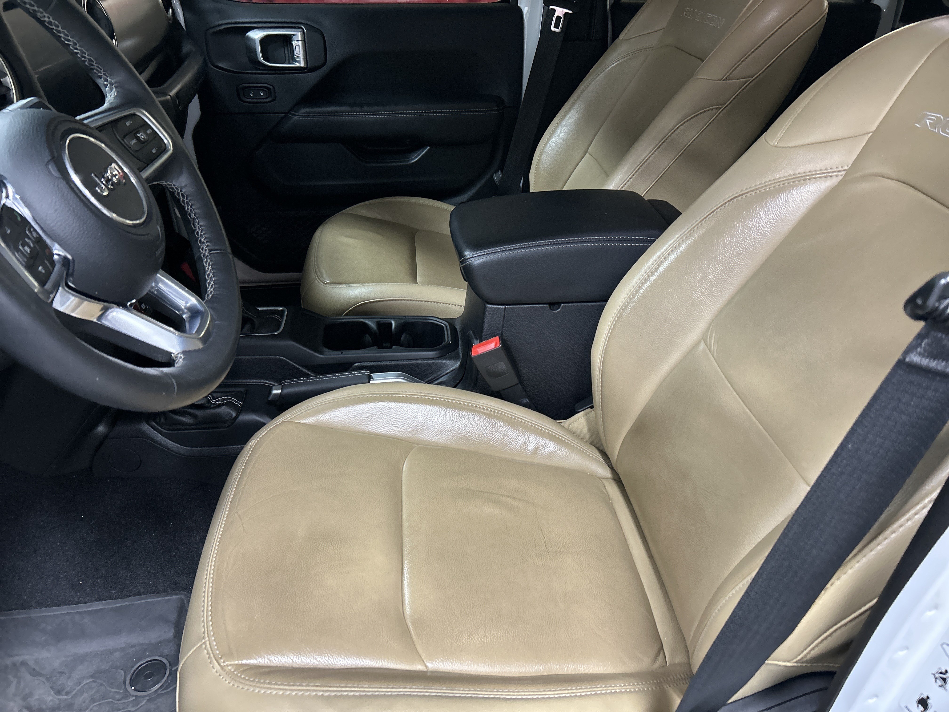 Used 2018 Jeep Wrangler Unlimited Rubicon AWD/4WD image 16