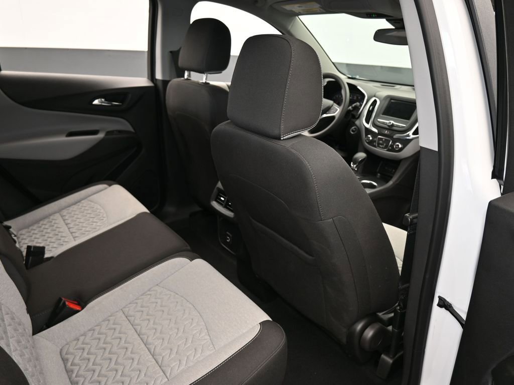 Used 2023 Chevrolet Equinox LS image 41