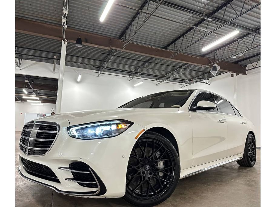 Used 2022 Mercedes-Benz S 500 4MATIC image 1