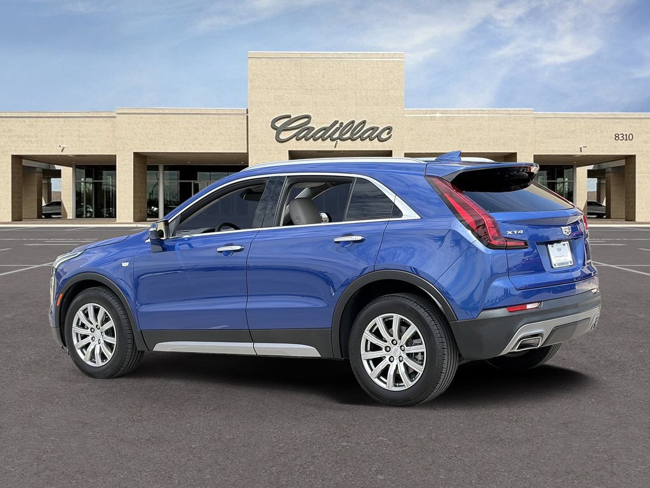 Certified 2022 Cadillac XT4 Premium Luxury FWD image 7