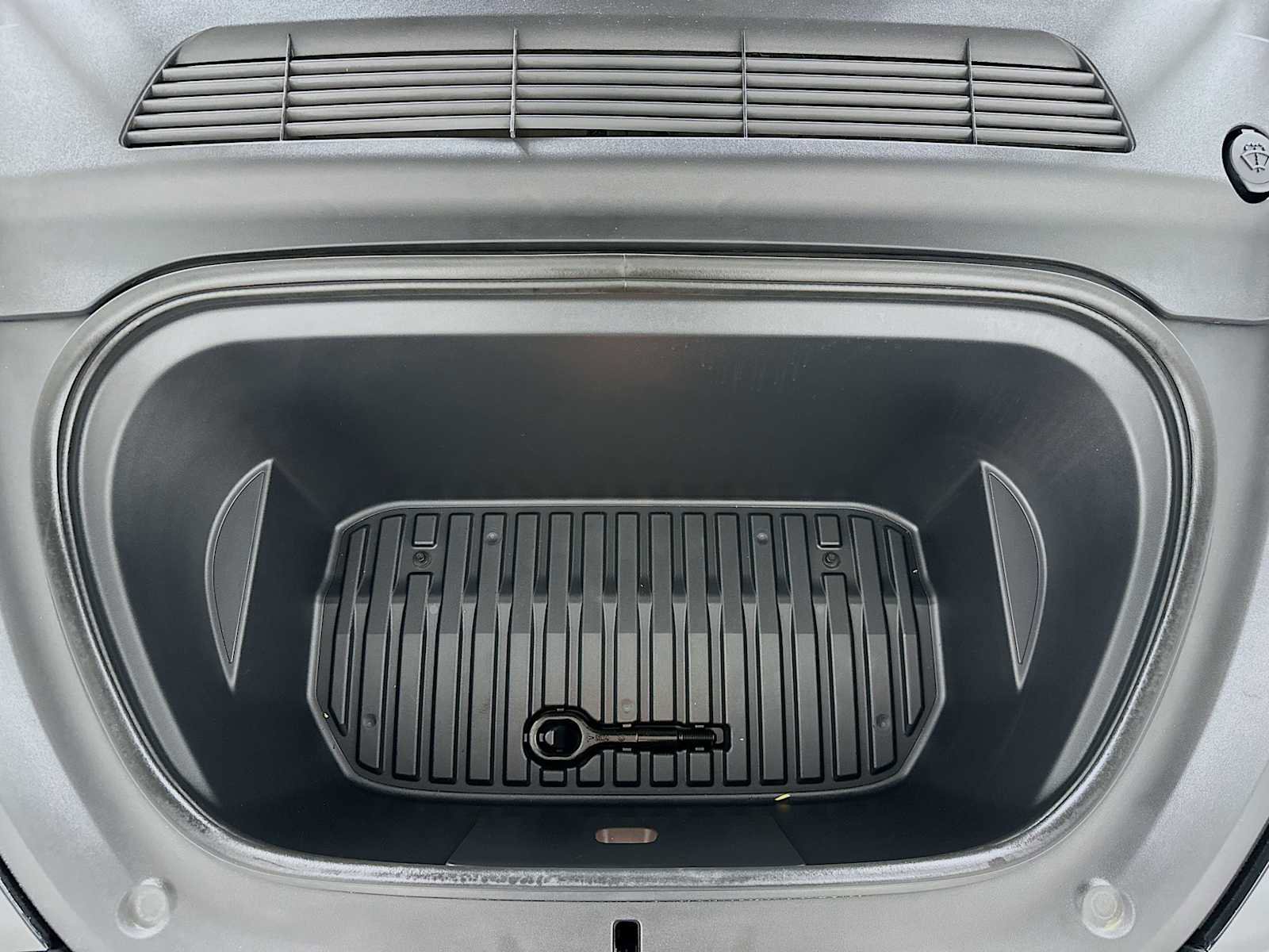 Used 2023 Tesla Model Y Performance image 28