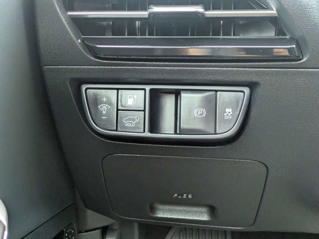 Used 2023 Kia EV6 Wind RWD image 25