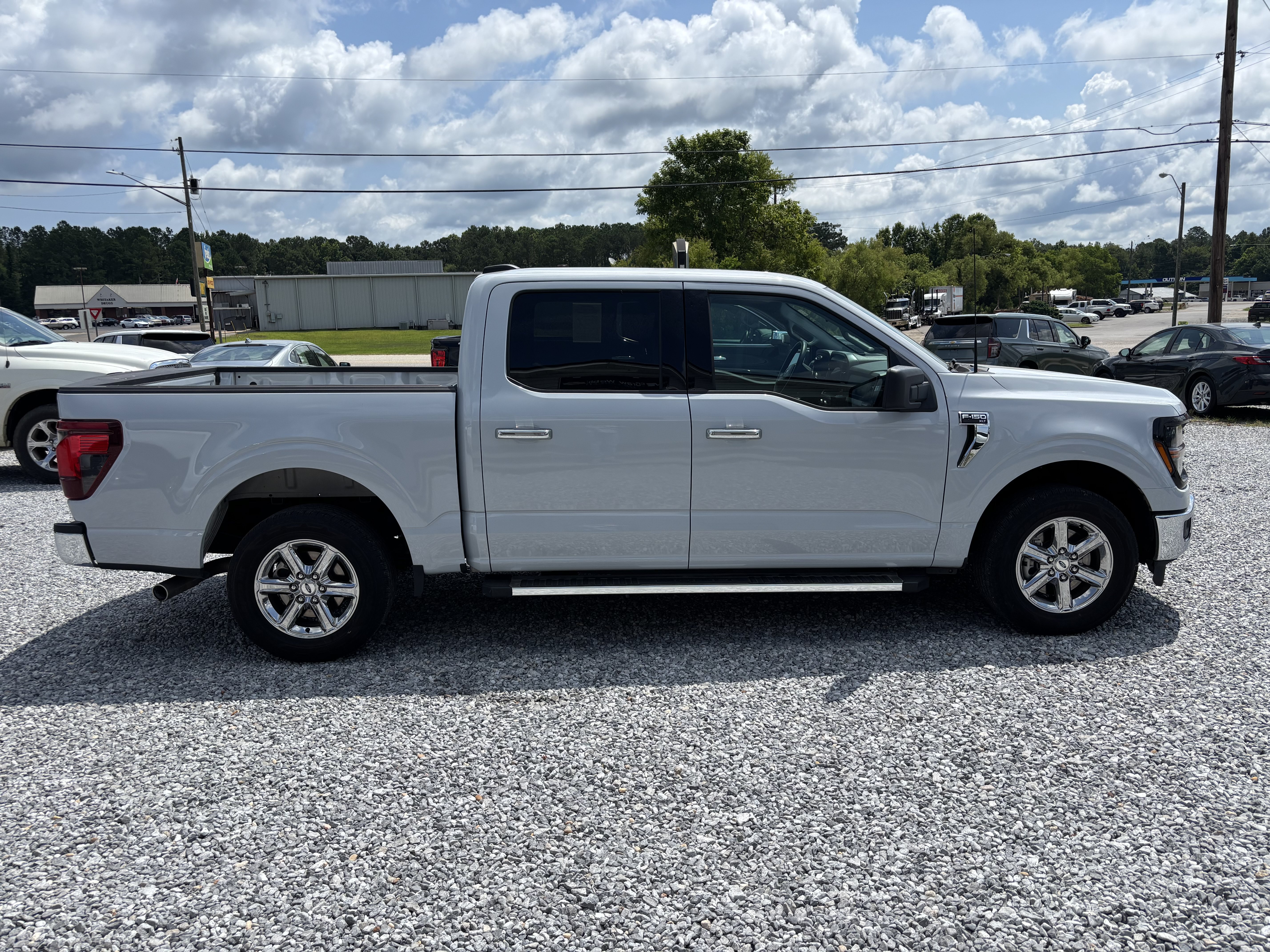 Used 2025 Ford F150 XLT w/ Equipment Group 301A Standard RWD image 5