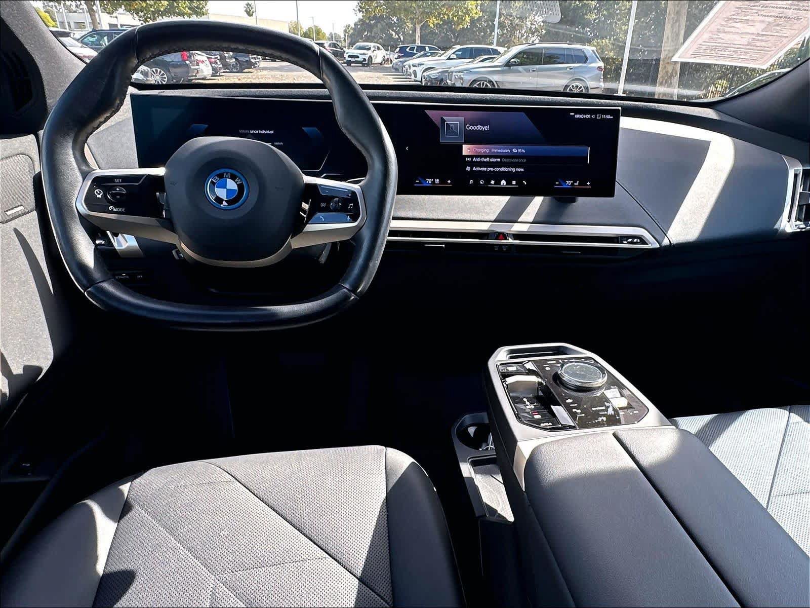 Used 2024 BMW iX xDrive50 w/ Sport Package AWD/4WD image 10