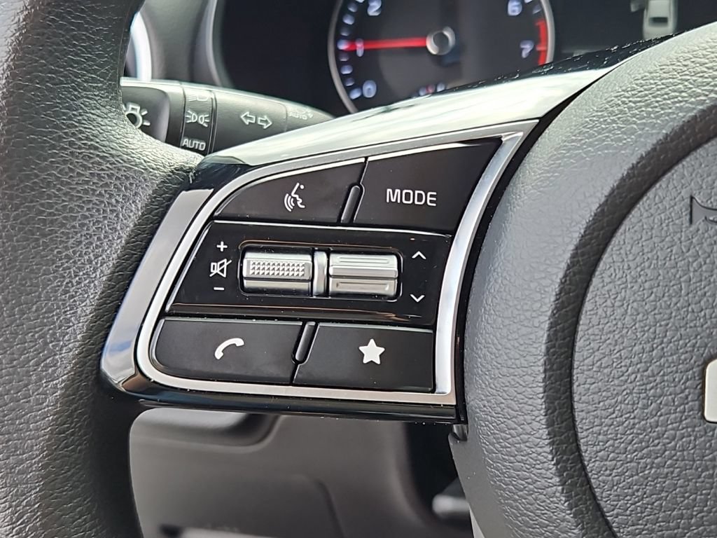Used 2024 Kia Forte LXS w/ LXS Technology Package FWD image 10