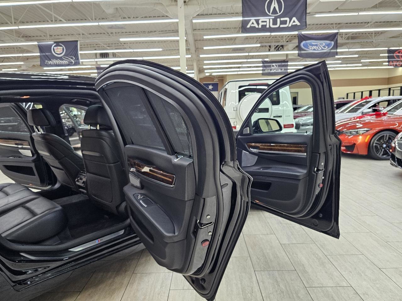 Used 2014 BMW 750Li image 15