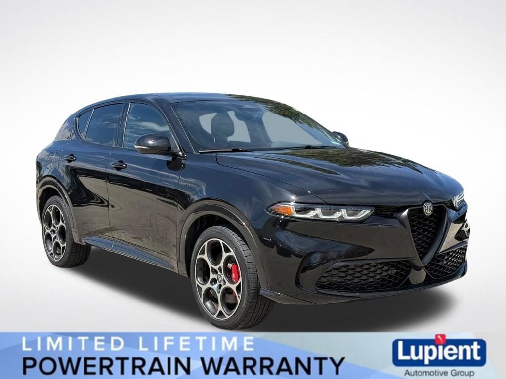 Used 2024 Alfa Romeo Tonale Veloce AWD/4WD image 1