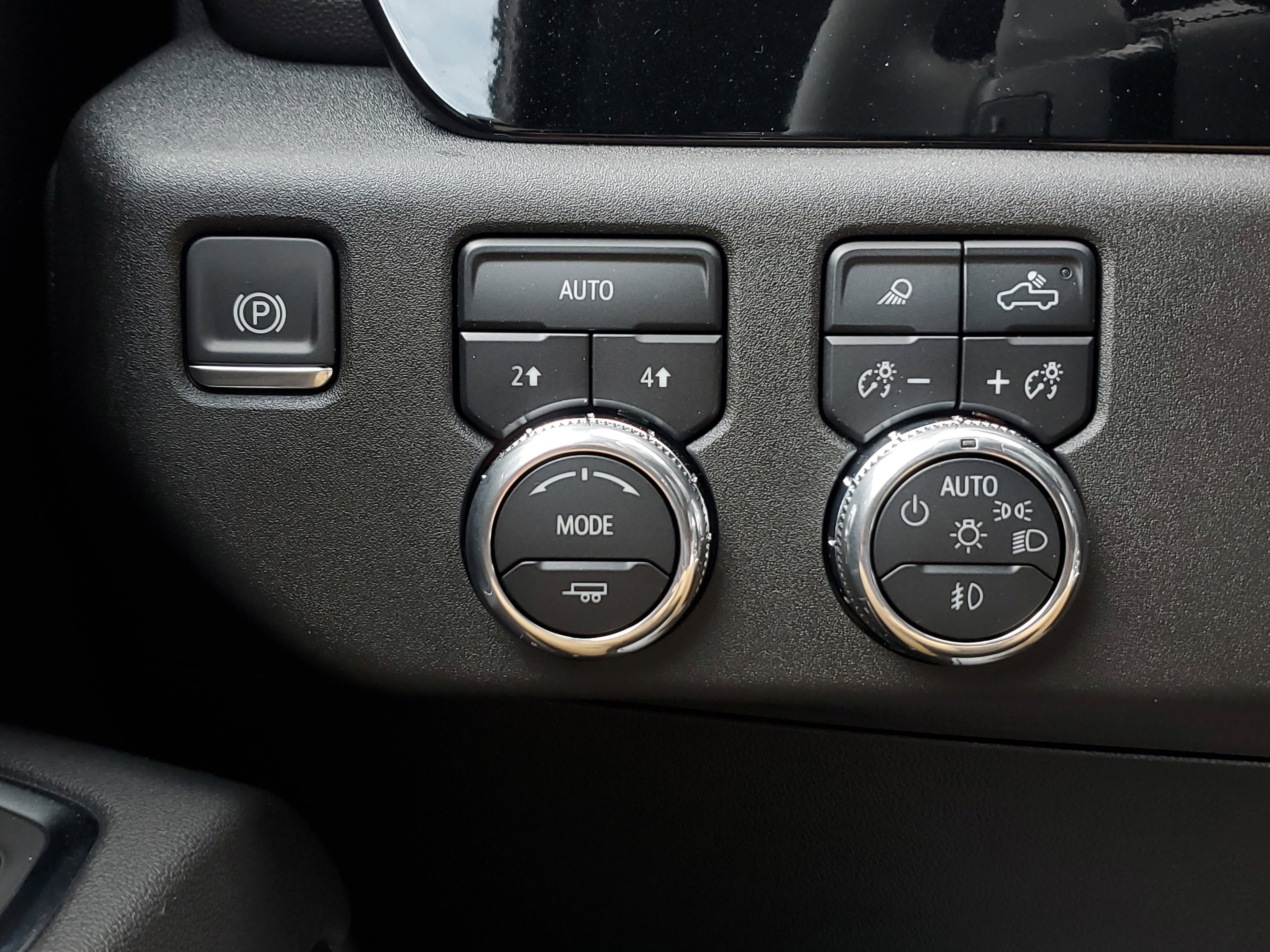 New 2026 GMC Sierra 1500 SLT w/ SLT Convenience Package image 34