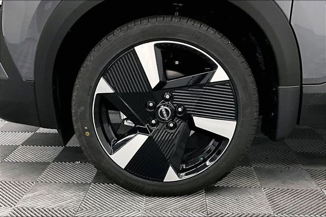 New 2026 Nissan Kicks SR w/ SR Premium Package image 12