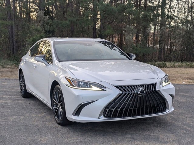 Used 2022 Lexus ES 350 w/ Premium Package image 2