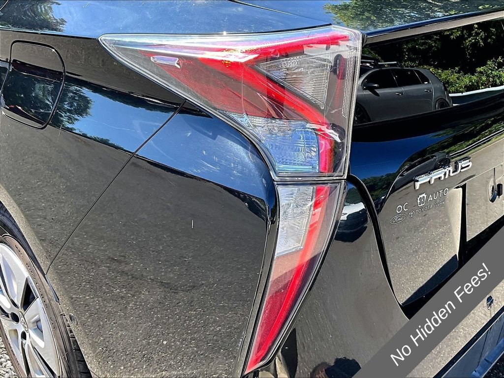 Used 2017 Toyota Prius Three FWD image 22