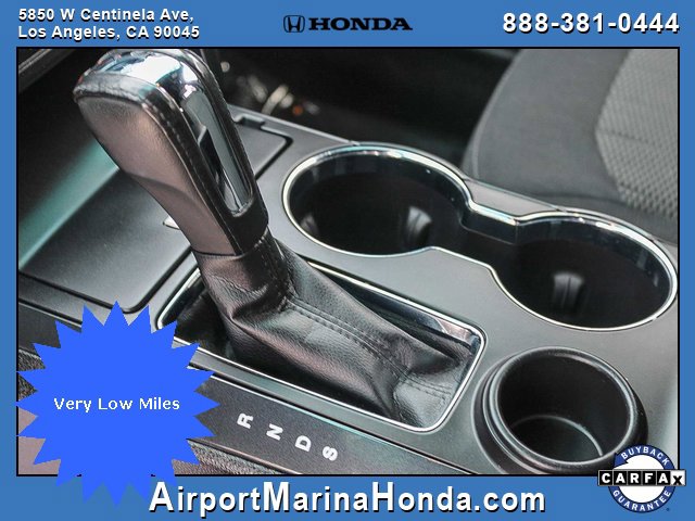 Used 2016 Ford Explorer XLT image 18