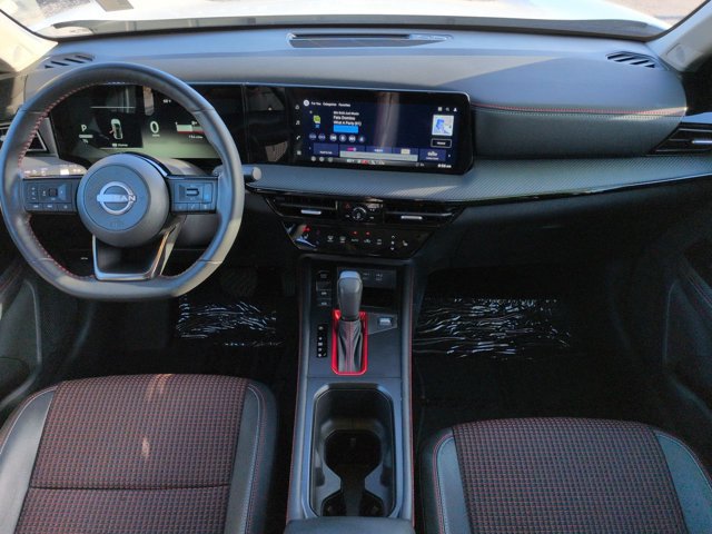 Used 2026 Nissan Kicks SR w/ SR Premium Package FWD image 14