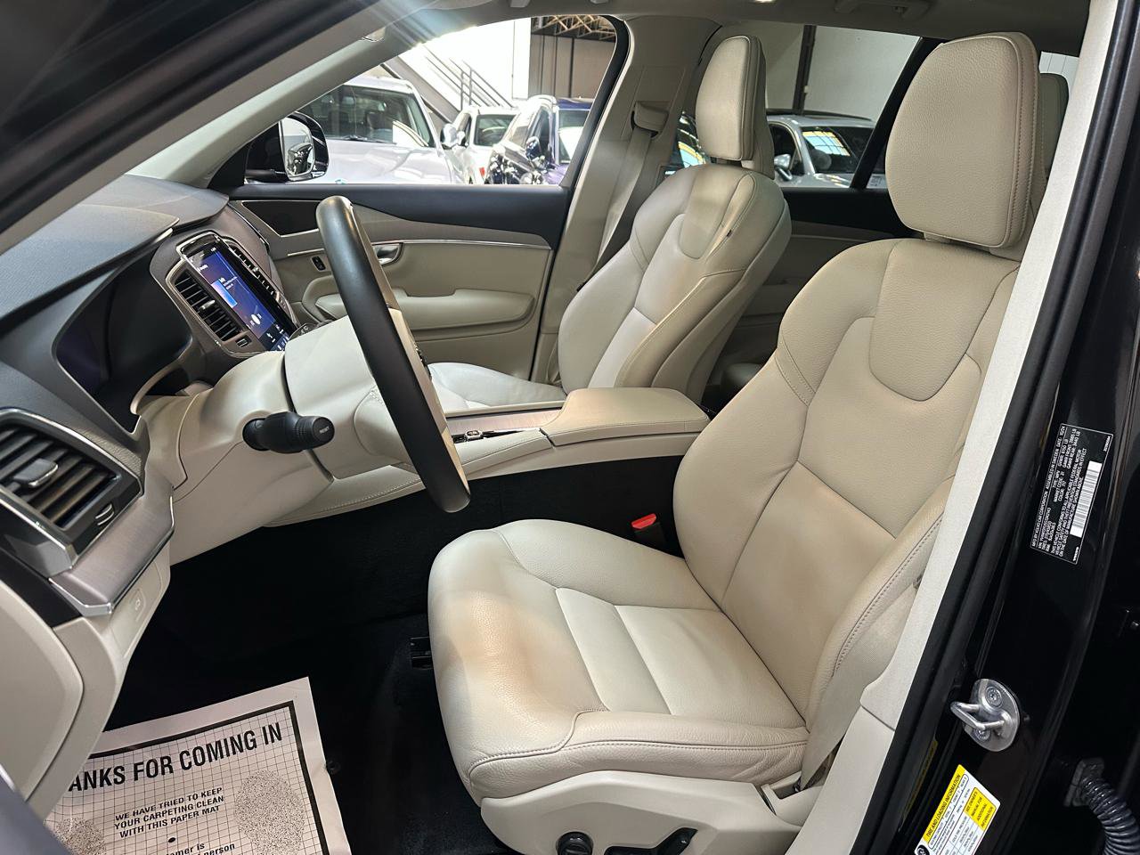 Used 2025 Volvo XC90 B5 Core w/ Protection Package Premier image 18