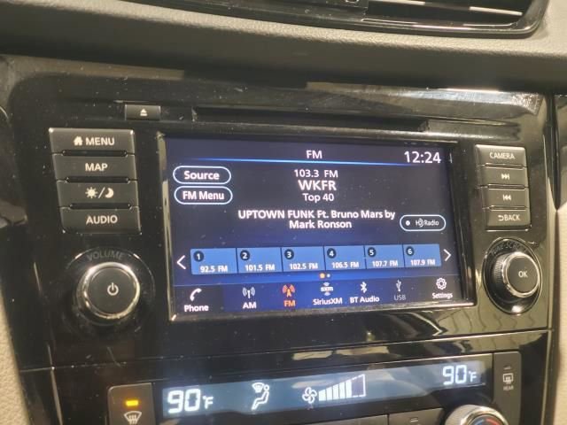 Used 2022 Nissan Rogue Sport SL image 27