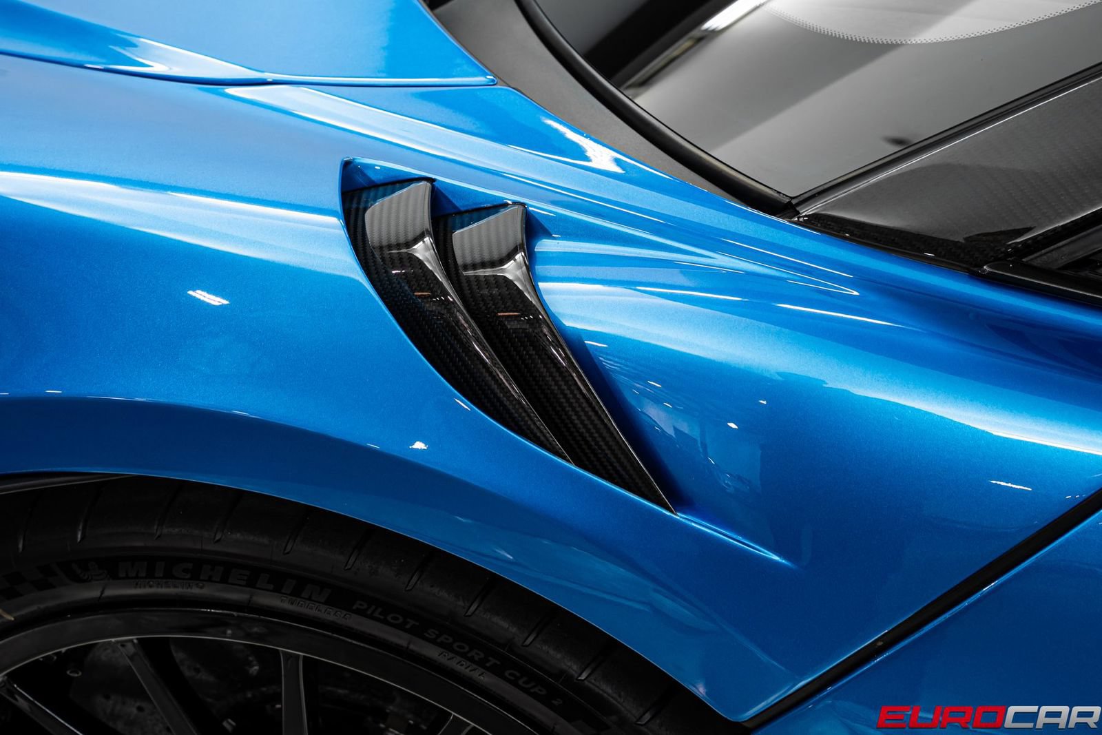 Used 2020 McLaren 620R RWD image 20